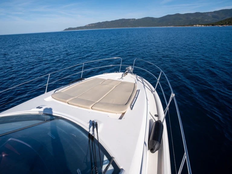 Bootsverleih Jeanneau Prestige 38 S Porto Pollo Samboat