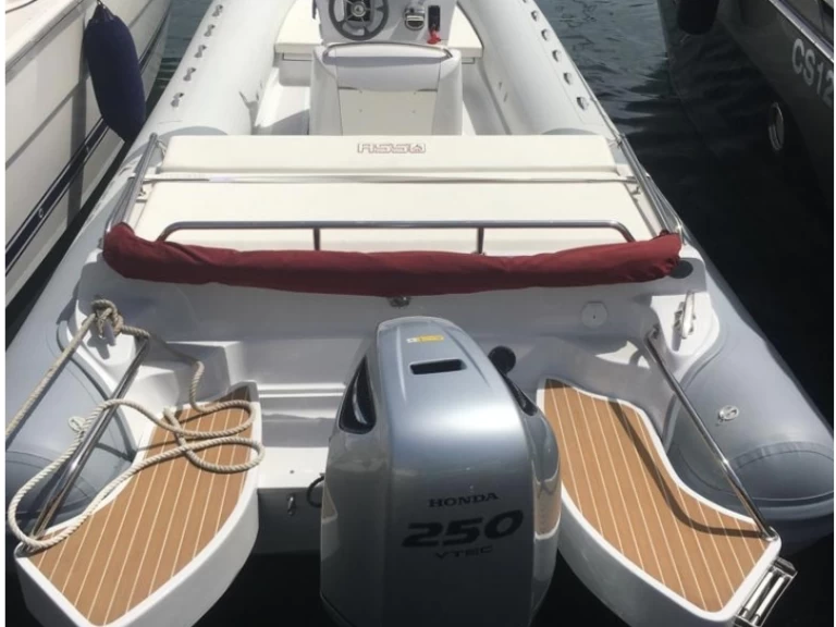 Schlauchboot mieten in Porto di Mergellina zum besten Preis