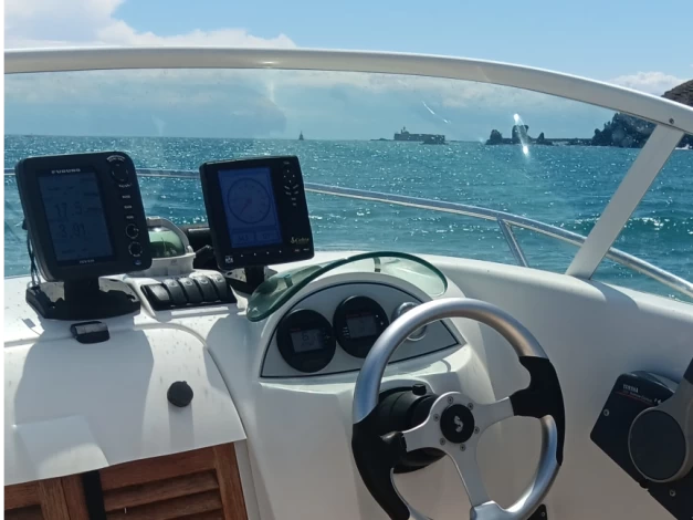 YachtCharter in Le Cap d'Agde - Bénéteau Flyer 650 WA auf SamBoat