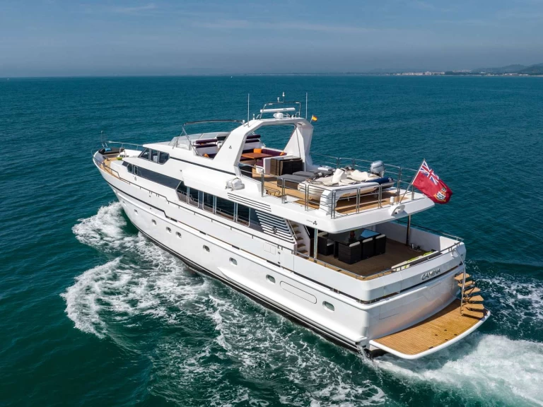 Ein DE VRIES CAMENA II mieten in Olbia