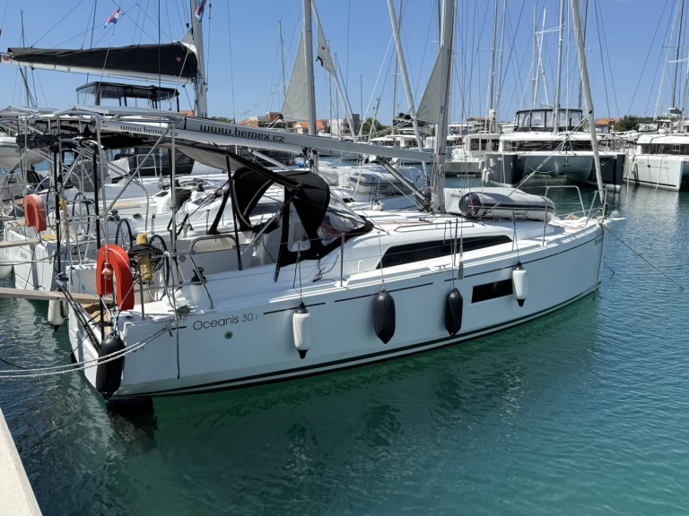 Vermietung Segelboot Bénéteau mit Führerschein