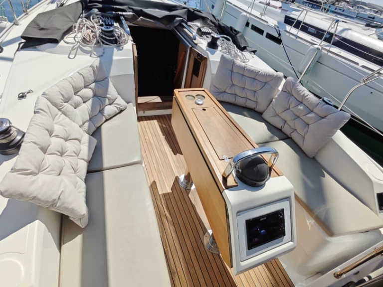 Bootsverleih Bavaria Cruiser 34 Punat Samboat