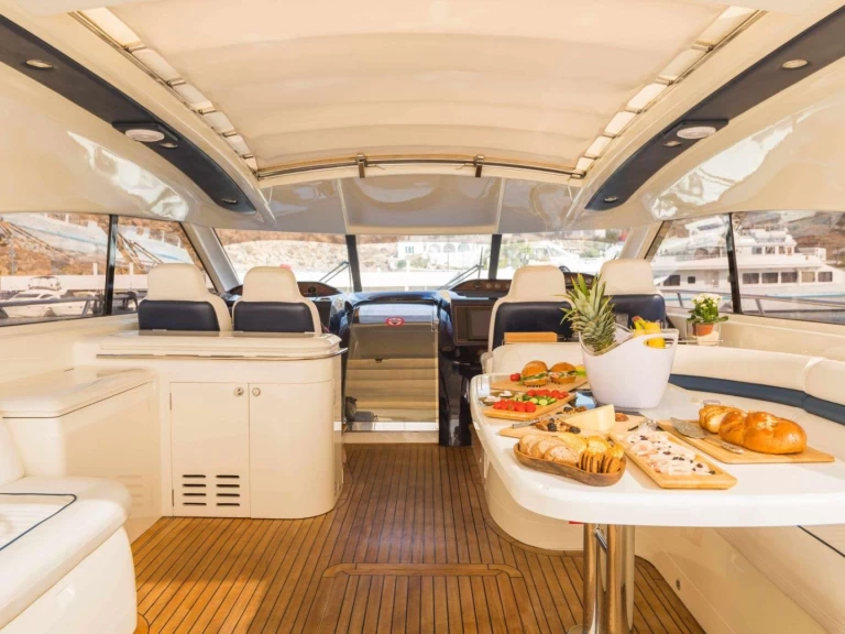 Yacht mit oder ohne Skipper Princess, UK mieten in Lagonisí