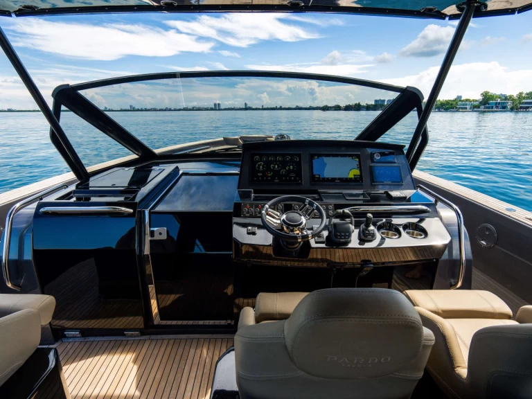 Boot mieten Miami günstig FULL POP