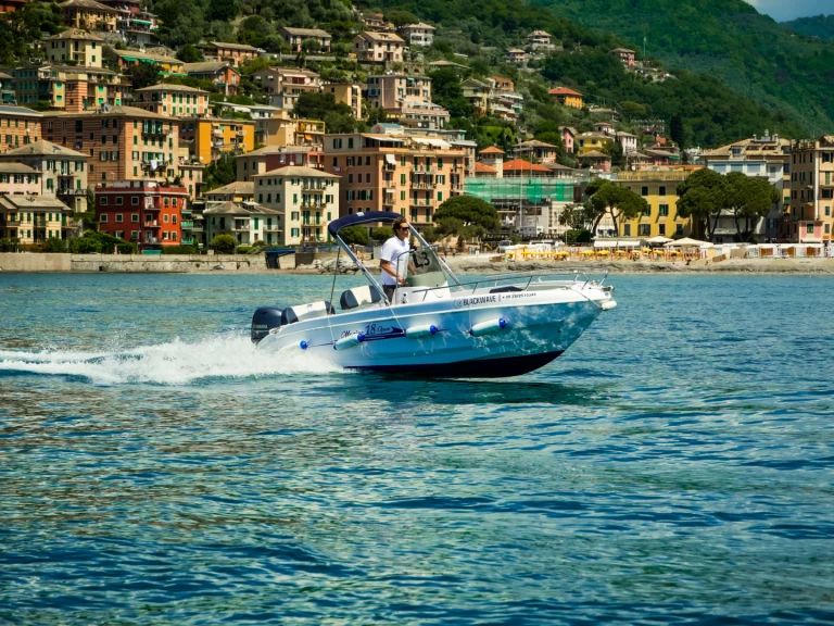 Motorboot mit oder ohne Skipper Yamaha mieten in Recco