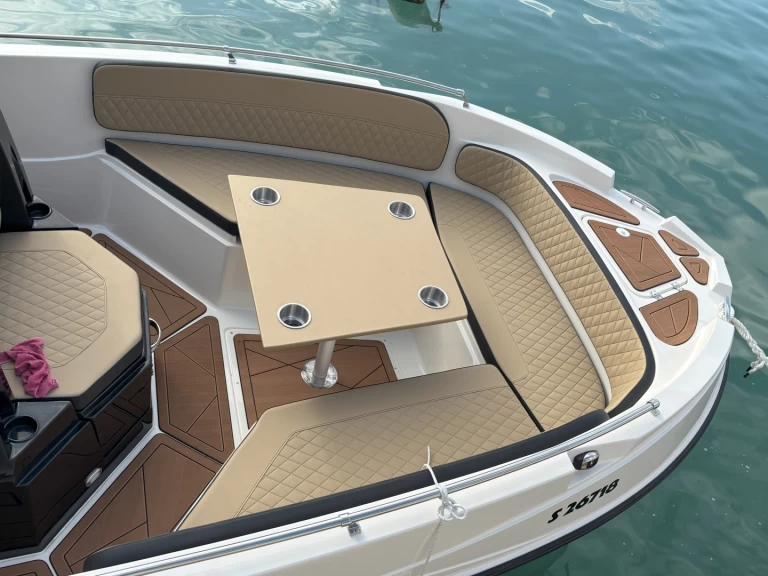 Motorboot mieten in Sliema - Nireus Nirues cl620