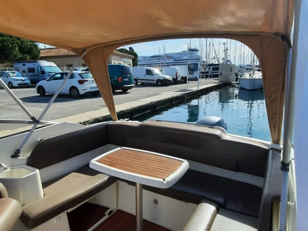 Motorboot mieten in Toulon - Jeanneau Cap Camarat 6.5 CC Serie 2