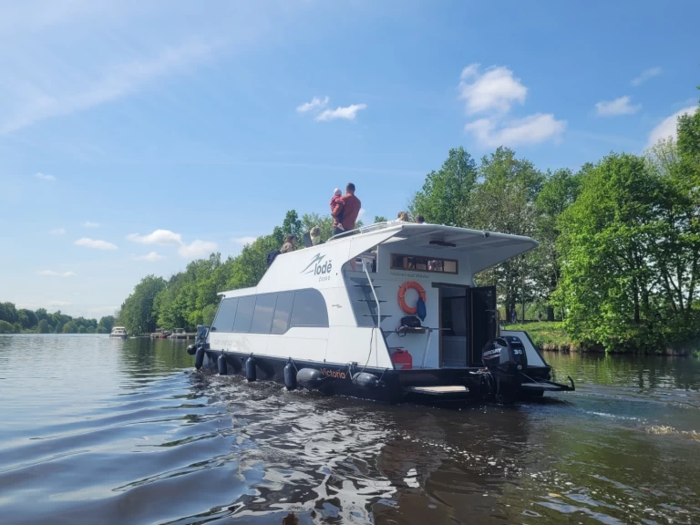 Motorboot mit oder ohne Skipper Traweller mieten in České Vrbné