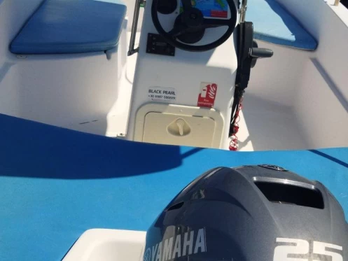 Motorboot mit oder ohne Skipper Poseidon mieten in Kerí