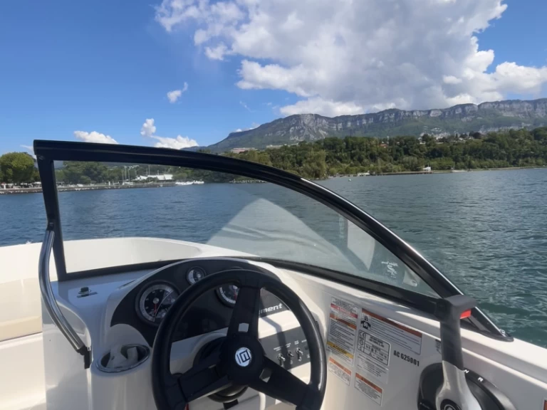 Boot mieten Aix-les-Bains günstig Element E7