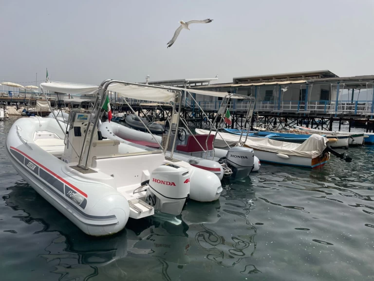 Vermietung Schlauchboot Selva mit Führerschein