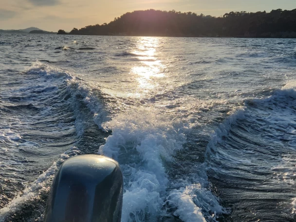 Ein Pneumatiques  Apex A15 mieten in Le Pradet