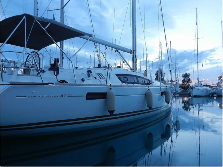 Ein Jeanneau Sun Odyssey 42 DS mieten in Lefkáda