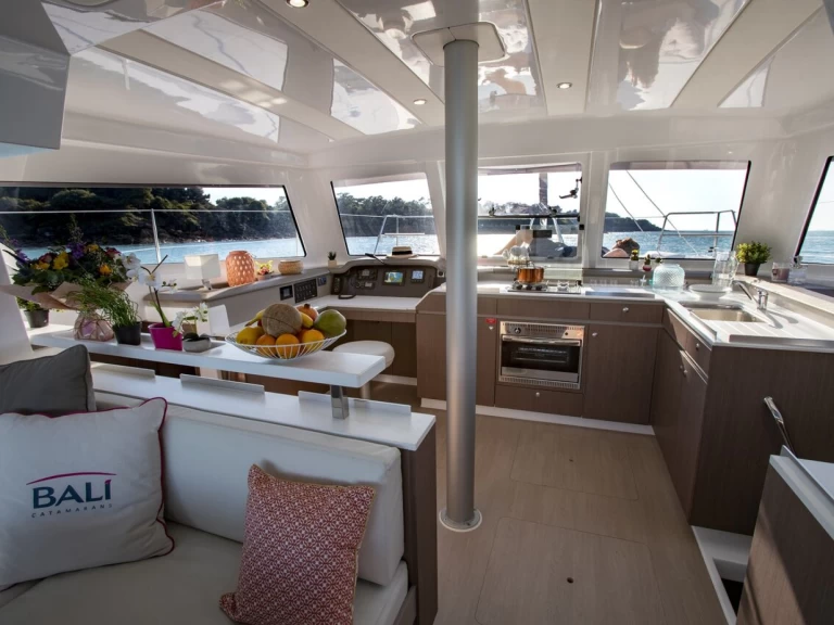 Katamaran mit oder ohne Skipper Bali Catamarans mieten in Praslin Island