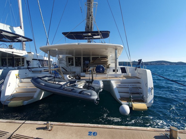 Boot mieten Split günstig Lagoon 52 F