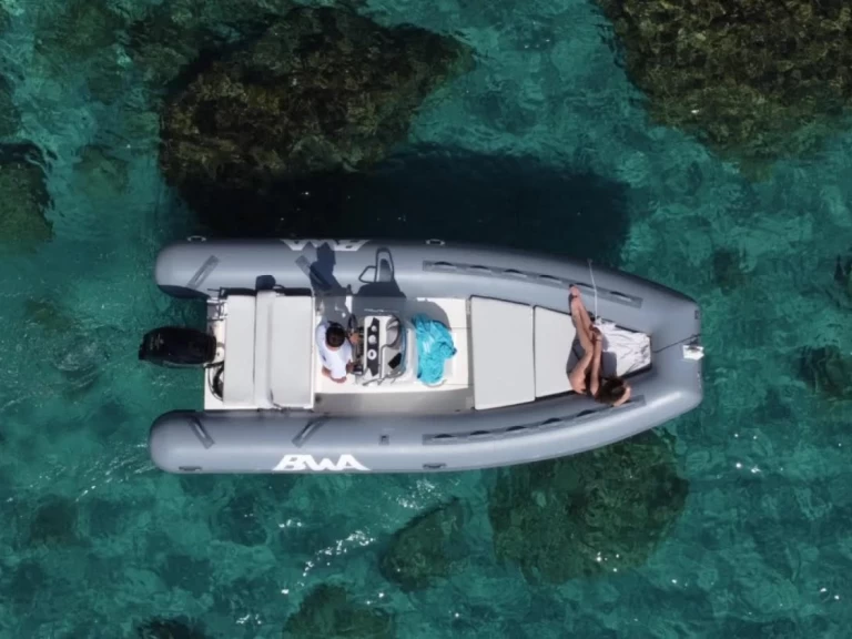 Boot mieten Villasimius günstig California 550