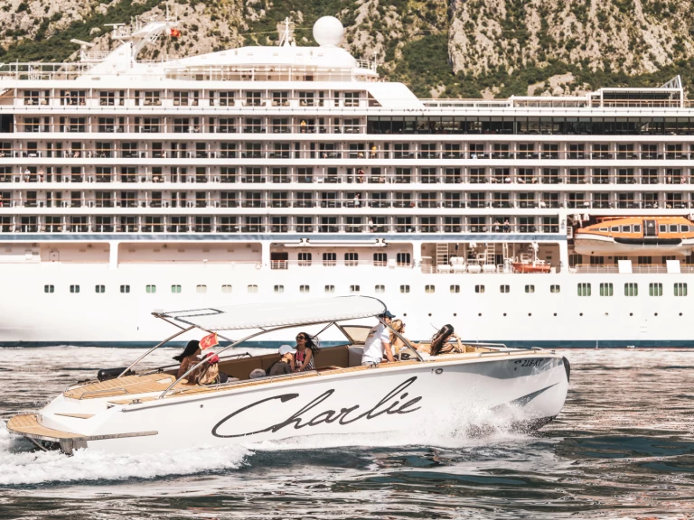 Motorboot mieten in Kotor zum besten Preis