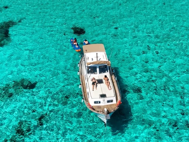 Motorboot mieten in Mahón zum besten Preis