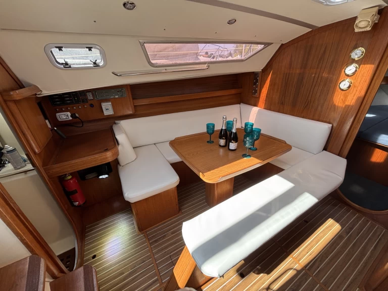 Segelboot mieten in Castelletto sopra Ticino zum besten Preis