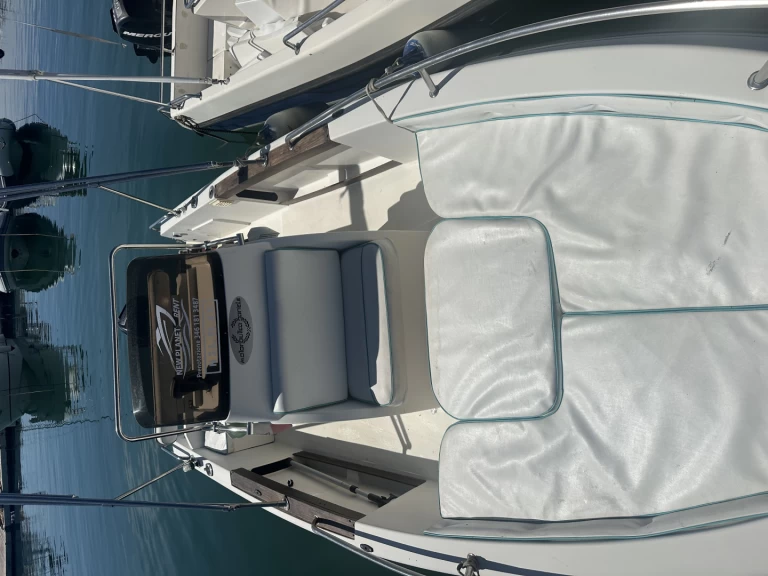 Motorboot mit oder ohne Skipper tecnofiber mieten in Salerno