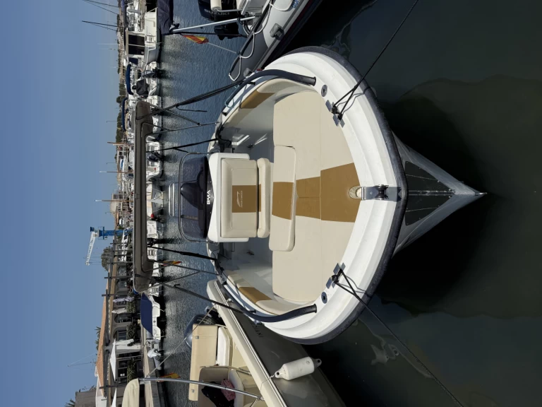 Motorboot mieten in Club Nautico S'Estanyol zum besten Preis