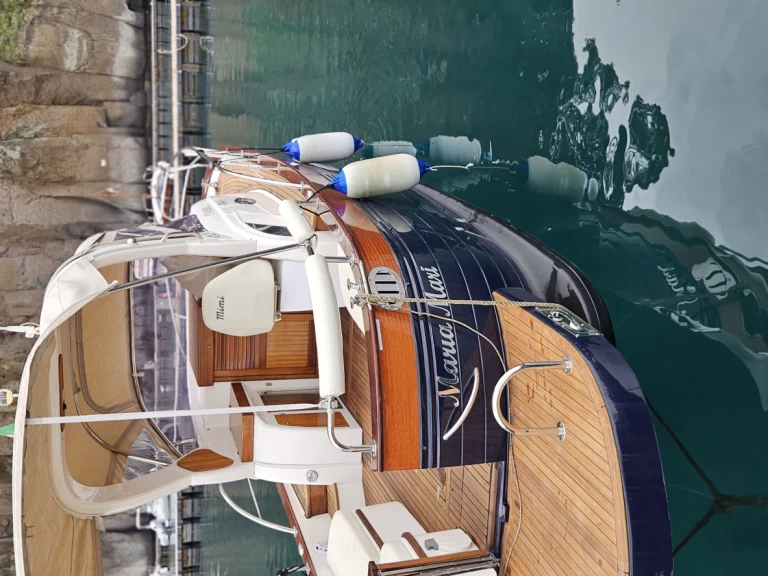Motorboot mit oder ohne Skipper Mimi mieten in Piano di Sorrento