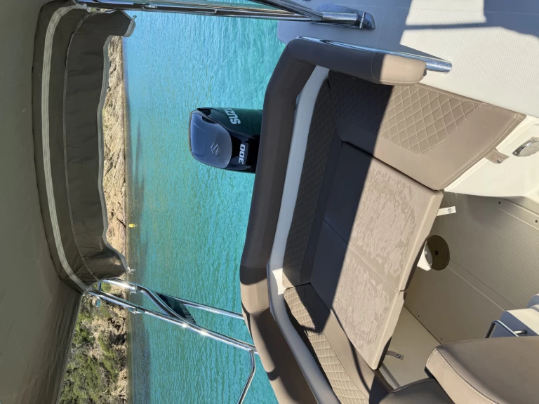 Boot mieten Gapeau günstig Lomac 600 IN