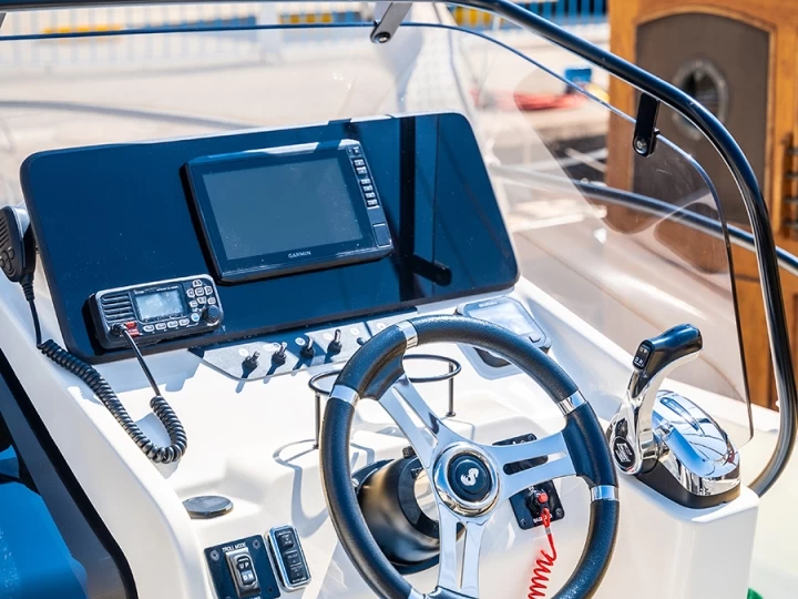 Bootsverleih Bénéteau Flyer 8 Mataró Samboat