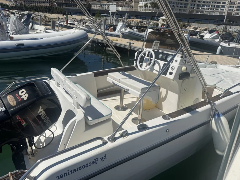 Motorboot mit oder ohne Skipper tecnofiber mieten in Salerno