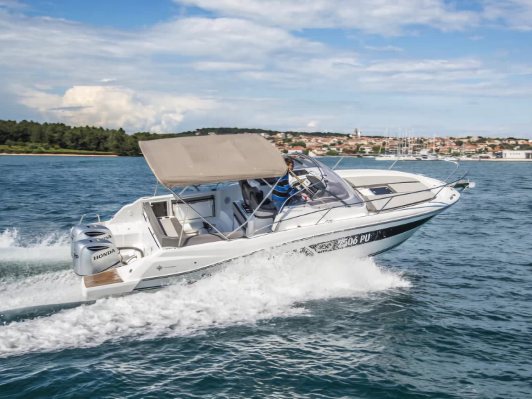 YachtCharter in Makarska - Jeanneau Cap Camarat 9.0 WA auf SamBoat