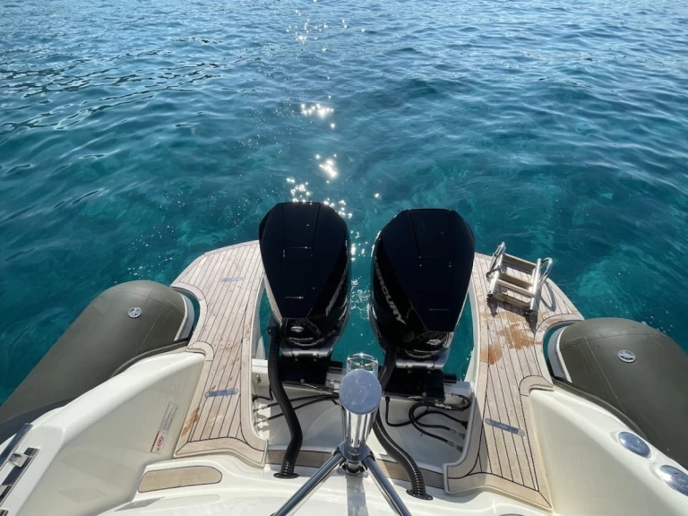 Vermietung Schlauchboot Bwa mit Führerschein