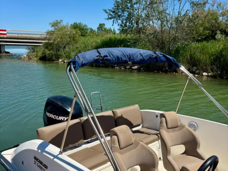 Motorboot mit oder ohne Skipper Quicksilver mieten in Carnon-Plage