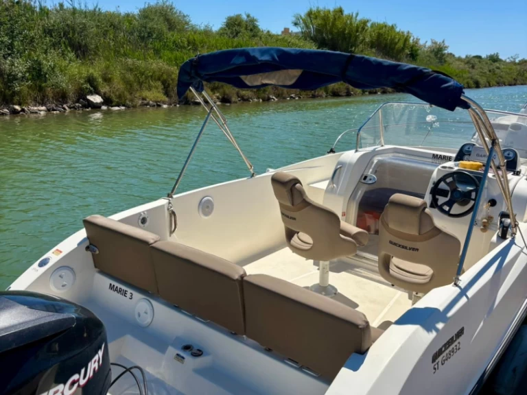 Quicksilver Activ 675 Sundeck mieten Carnon-Plage