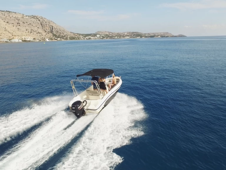 Motorboot mieten in Lárdos - Poseidon Soverato 