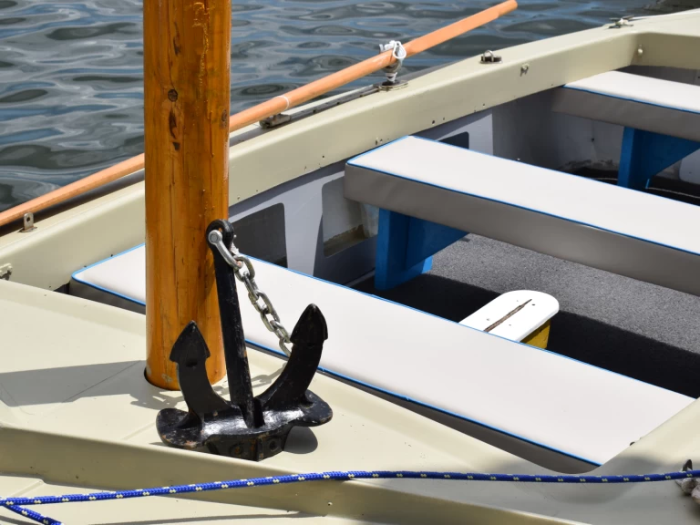 Vermietung Motorboot Zephyr mit Führerschein