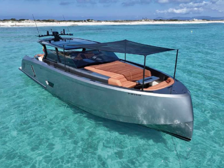 Vanquish VQ 58 mieten Marina Ibiza