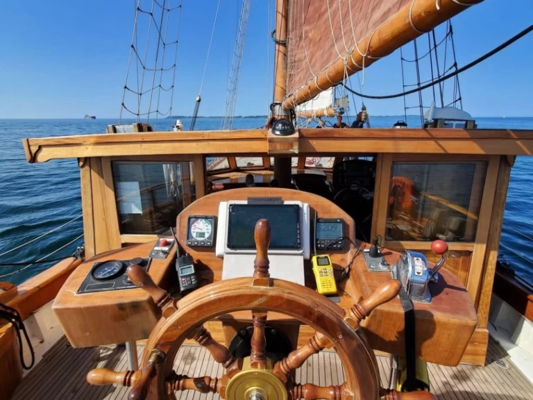 Bootsverleih Adil Turan Caïque Port Cogolin Samboat