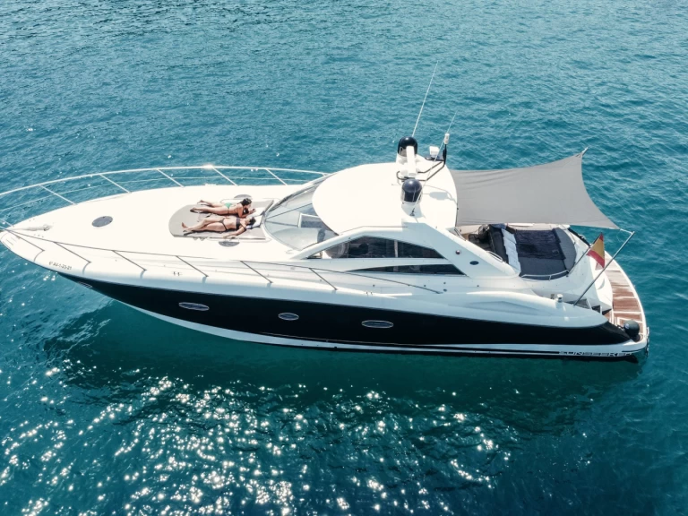 YachtCharter in Castell-Platja d'Aro - Sunseeker Portofino 53 auf SamBoat