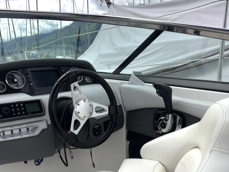 Motorboot mieten in Aix-les-Bains zum besten Preis