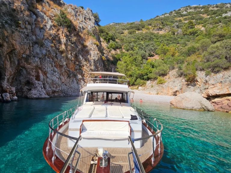 Vermietung Segelboot costom made  mit Führerschein