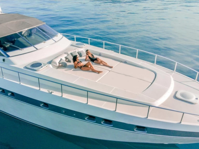 Yacht mit oder ohne Skipper Mangusta mieten in Puerto Banús