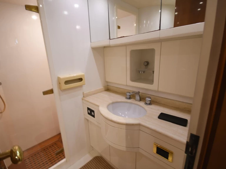 Boot mieten D-Marin Göcek Marina günstig Azimut 70