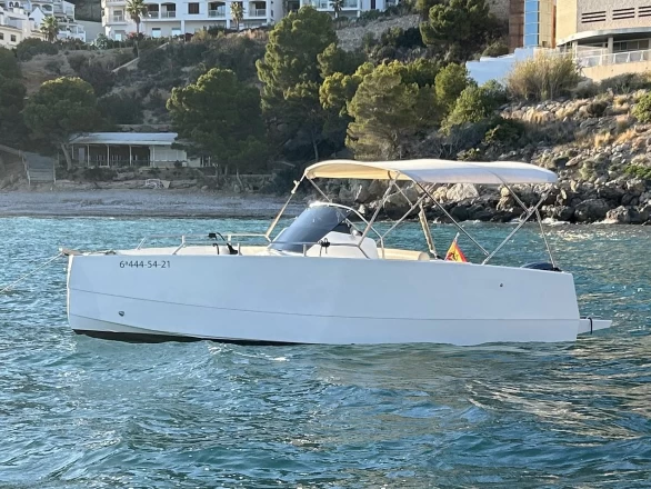 Boot mieten Marina Greenwich günstig Nuva M6 Open