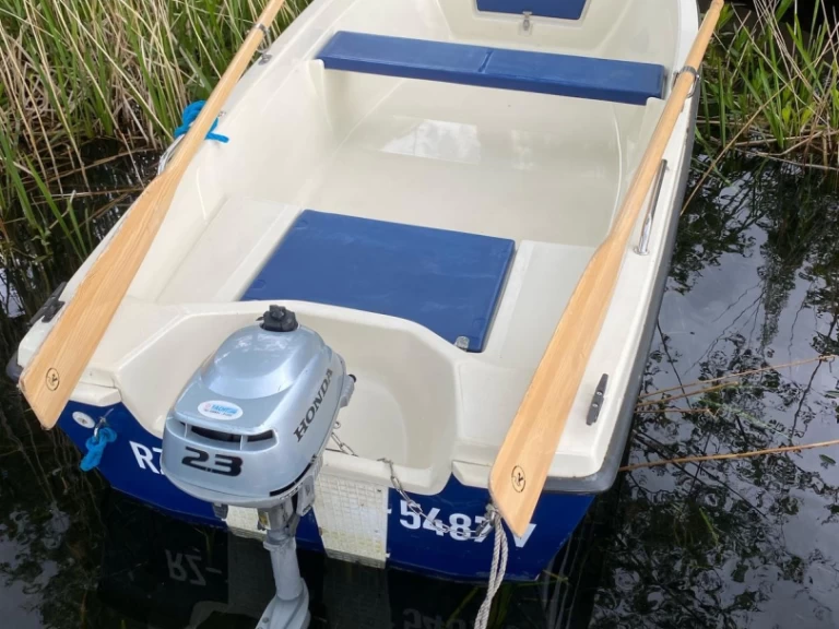Hausboot mieten in Waren (Müritz) - Tagescharter Schnecke