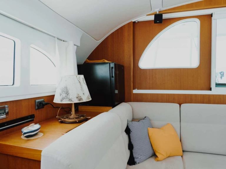 Vermietung Yacht Lagoon mit Führerschein