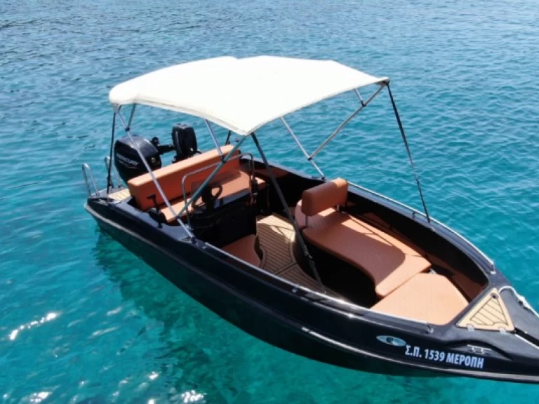 Vermietung Motorboot Nireas mit Führerschein