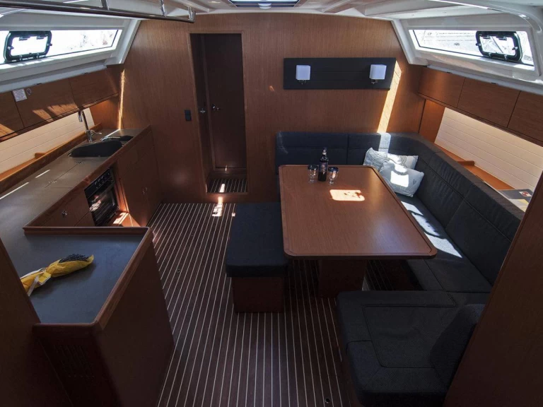 YachtCharter in Split - Bavaria Cruiser 46 auf SamBoat