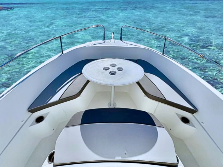 YachtCharter in Hyères - Jeanneau Cap Camarat 7.5 Style auf SamBoat