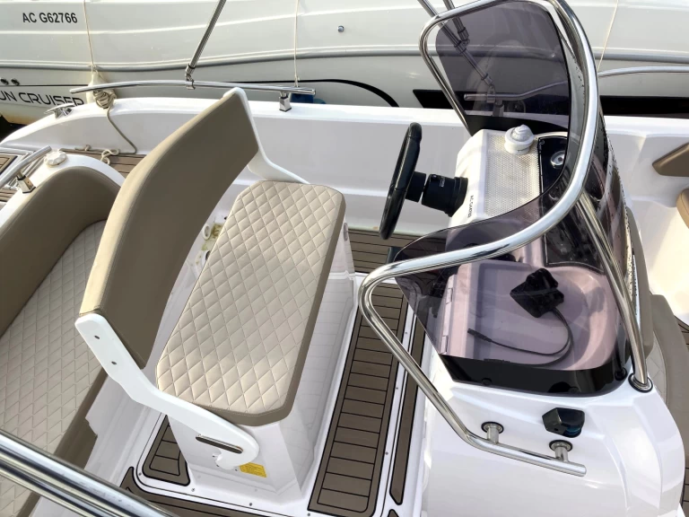 Motorboot mit oder ohne Skipper Ranieri mieten in Sanguinet