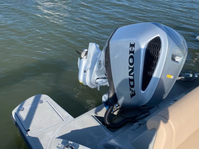 Vermietung Motorboot Aquarius mit Führerschein